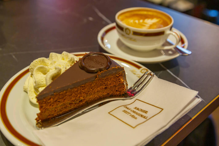 Bánh Sachertorte tại Vienna, Áo